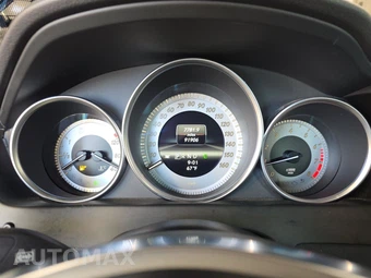 2013 Mercedes-Benz C 250 Coupe - miniatura 12