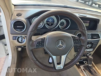 2013 Mercedes-Benz C 250 Sedan - miniatura 10