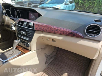 2013 Mercedes-Benz C 250 Sedan – miniatura 19
