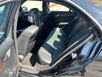 2013 Mercedes-Benz C 250 Sedan – miniatura 11