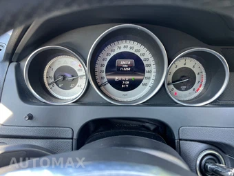 2013 Mercedes-Benz C 250 Sedan – miniatura 16