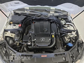 2013 Mercedes-Benz C 250 Sedan - miniatura 12