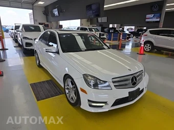 2013 Mercedes-Benz C 250 Sedan - miniatura 3