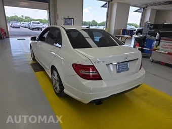 2013 Mercedes-Benz C 250 Sedan - miniatura 6