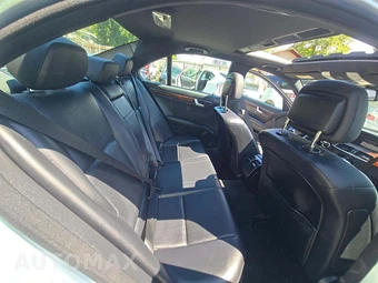 2013 Mercedes-Benz C 250 Sedan – miniatura 16