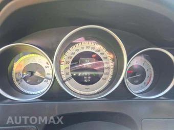 2013 Mercedes-Benz C 250 Sedan – miniatura 9