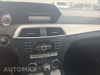 2013 Mercedes-Benz C 250 Sedan – miniatura 10