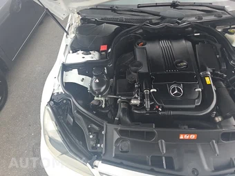 2013 Mercedes-Benz C 250 Sedan – miniatura 28