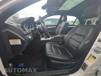 2013 Mercedes-Benz C 250 Sedan – miniatura 6