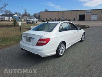 2013 Mercedes-Benz C 250 Sedan – miniatura 3