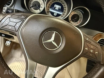 2013 Mercedes-Benz C 250 Sedan - miniatura 20