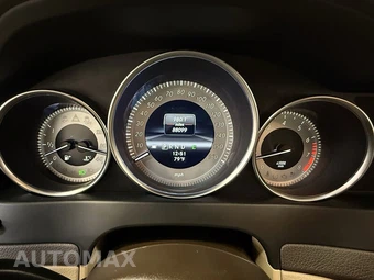 2013 Mercedes-Benz C 250 Sedan - miniatura 21
