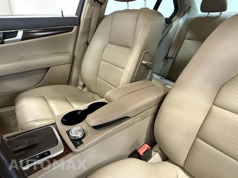 2013 Mercedes-Benz C 250 Sedan - miniatura 26