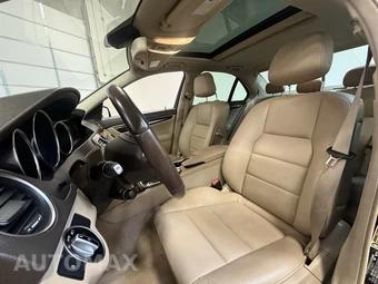 2013 Mercedes-Benz C 250 Sedan - miniatura 27