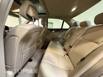 2013 Mercedes-Benz C 250 Sedan - miniatura 29