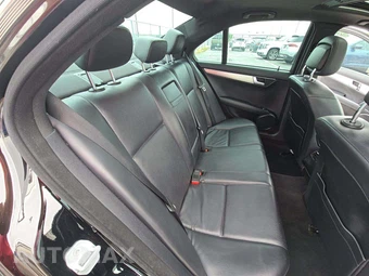 2013 Mercedes-Benz C 250 Sedan – miniatura 16