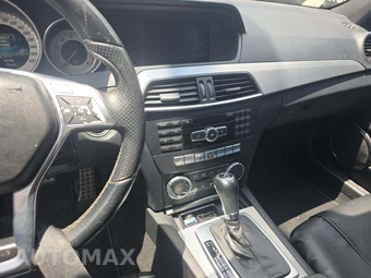 2013 Mercedes-Benz C 250 Sedan – miniatura 10