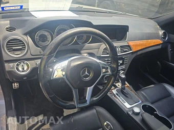 2013 Mercedes-Benz C 250 Sedan – miniatura 10