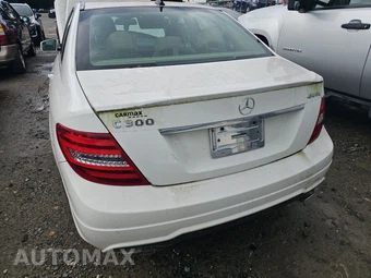 2013 Mercedes-Benz C 300 4MATIC Sedan – miniatura 5