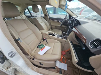 2013 Mercedes-Benz C 300 4MATIC Sedan – miniatura 8