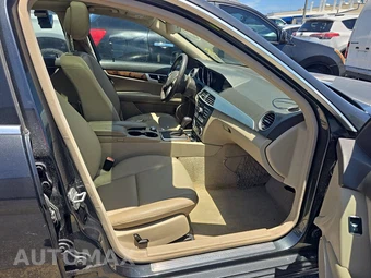 2013 Mercedes-Benz C 300 4MATIC Sedan – miniatura 8