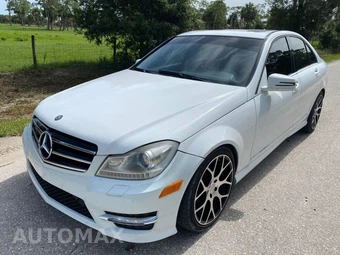 2013 Mercedes-Benz C 300 4MATIC Sedan — samochód z USA z aukcji Manheim, oferta Kup Teraz w AUTOMAX