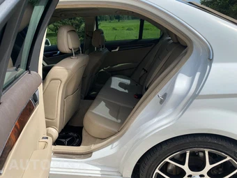 2013 Mercedes-Benz C 300 4MATIC Sedan – miniatura 20