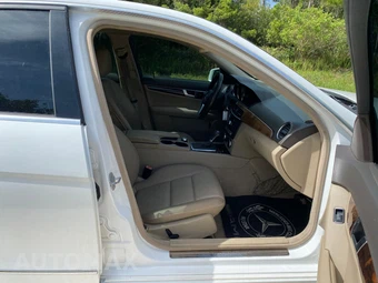 2013 Mercedes-Benz C 300 4MATIC Sedan – miniatura 26