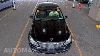 2013 Mercedes-Benz C 300 4MATIC Sedan – miniatura 2