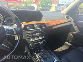 2013 Mercedes-Benz C 300 4MATIC Sedan - miniatura 10