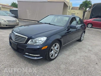 2013 Mercedes-Benz C 300 4MATIC Sedan