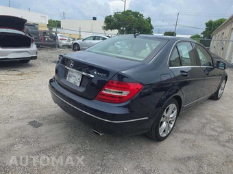 2013 Mercedes-Benz C 300 4MATIC Sedan - miniatura 3