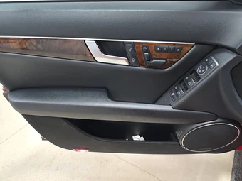 2013 Mercedes-Benz C 300 4MATIC Sedan - miniatura 9