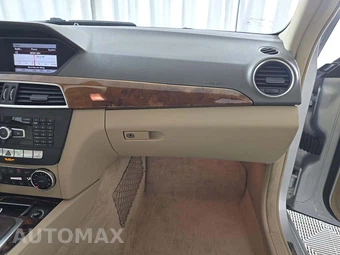 2013 Mercedes-Benz C 300 4MATIC Sedan - miniatura 19