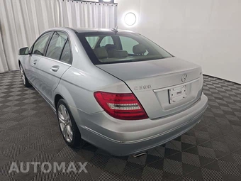 2013 Mercedes-Benz C 300 4MATIC Sedan - miniatura 2