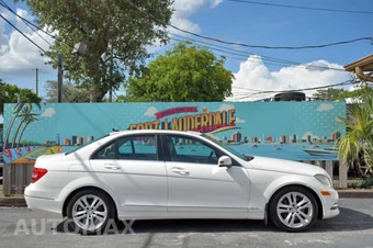 2013 Mercedes-Benz C 300 4MATIC Sedan - miniatura 29