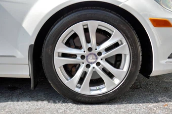 2013 Mercedes-Benz C 300 4MATIC Sedan - miniatura 32