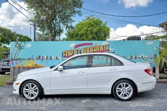 2013 Mercedes-Benz C 300 4MATIC Sedan - miniatura 5