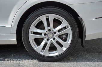 2013 Mercedes-Benz C 300 4MATIC Sedan - miniatura 9