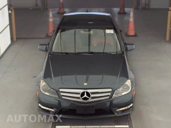 2013 Mercedes-Benz C 300 4MATIC Sedan – miniatura 2