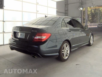 2013 Mercedes-Benz C 300 4MATIC Sedan – miniatura 4