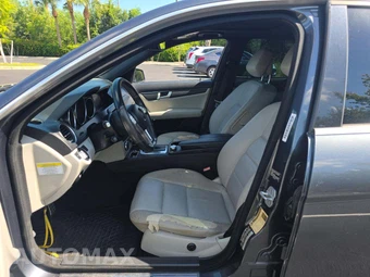 2013 Mercedes-Benz C 300 4MATIC Sedan – miniatura 3
