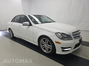 2013 Mercedes-Benz C 300 4MATIC Sedan – miniatura 3