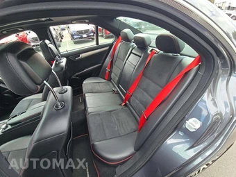2013 Mercedes-Benz C 350 Sedan - miniatura 10