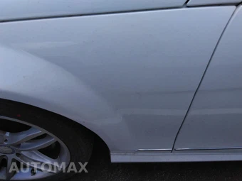2013 Mercedes-Benz C-Class Sedan C 250 – miniatura 3