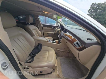 2013 Mercedes-Benz CLS 550 4MATIC – miniatura 18