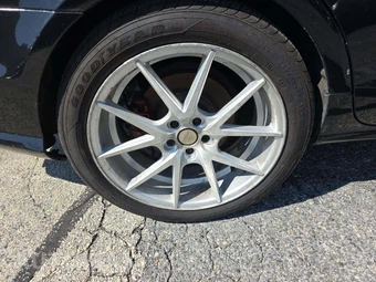 2013 Mercedes-Benz CLS 550 4MATIC – miniatura 32