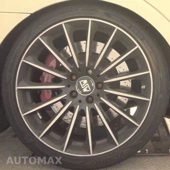 2013 Mercedes-Benz CLS 63 AMG – miniatura 27