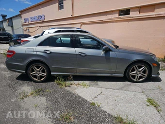 2013 Mercedes-Benz E 350 4MATIC Sedan – miniatura 4