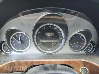2013 Mercedes-Benz E 350 4MATIC Sedan – miniatura 9